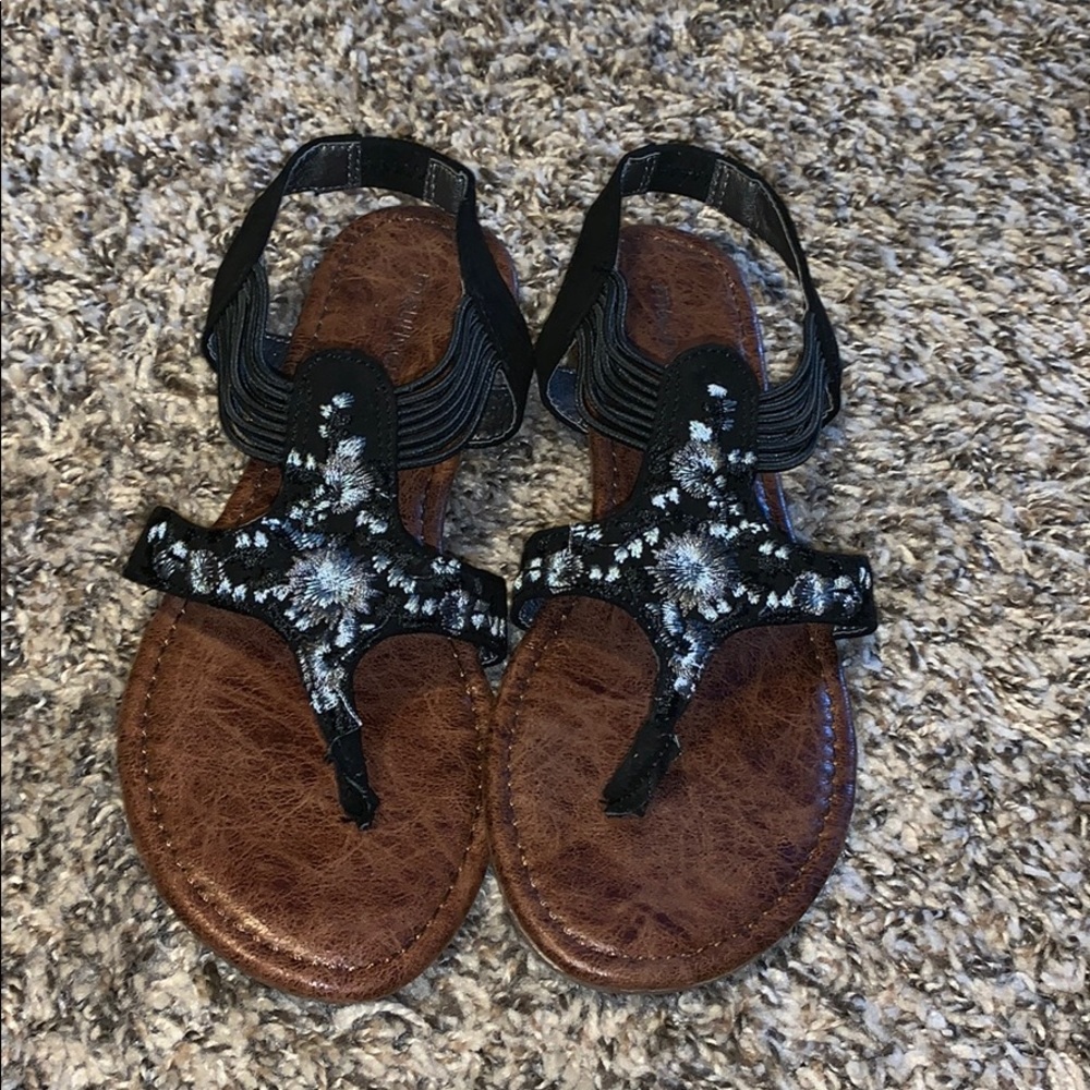 Maurice’s Sandals